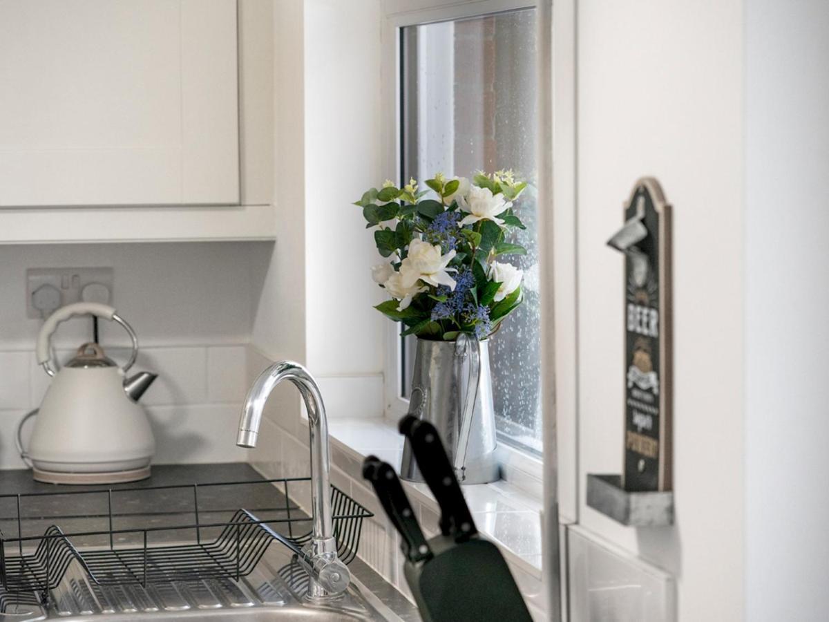 Pass The Keys Mccracken'S Townhouse - 10 Min Walk To City Centre Belfast Extérieur photo